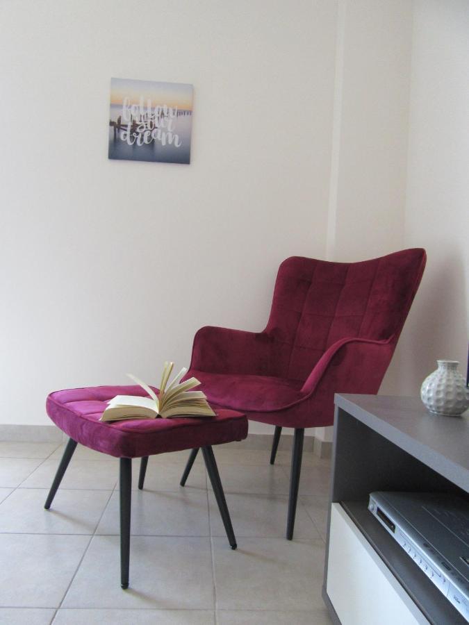 Με Θεα Το Λιμανι Apartman Pireusz Kültér fotó