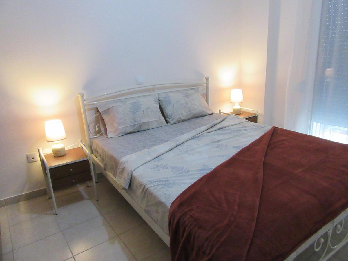 Με Θεα Το Λιμανι Apartman Pireusz Kültér fotó