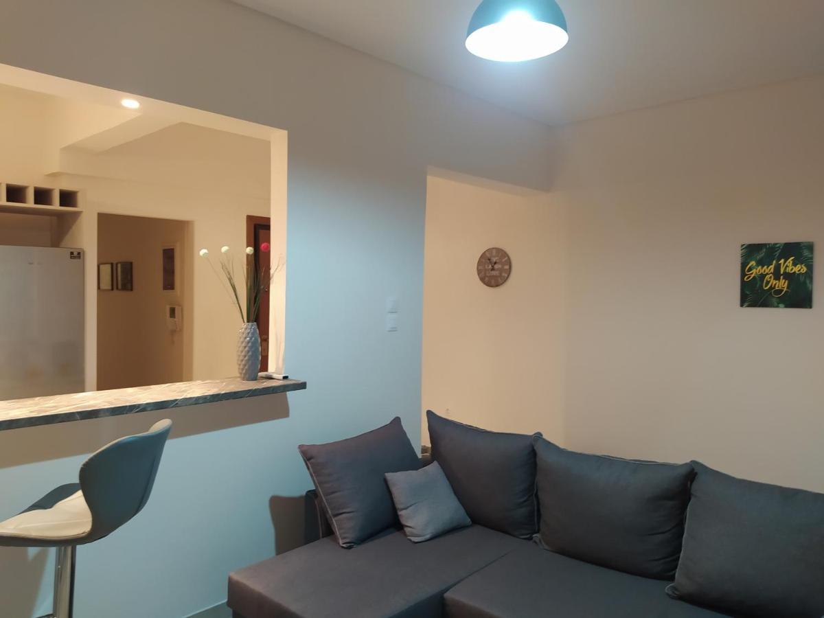 Με Θεα Το Λιμανι Apartman Pireusz Kültér fotó